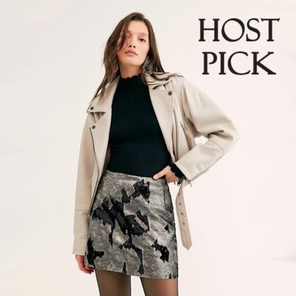 NWT Free People sequin camo print high rise mini skirt, 0 - Picture 2 of 8